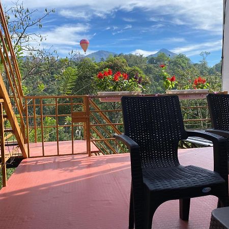 Munnar Bnb Bed and Breakfast Esterno foto